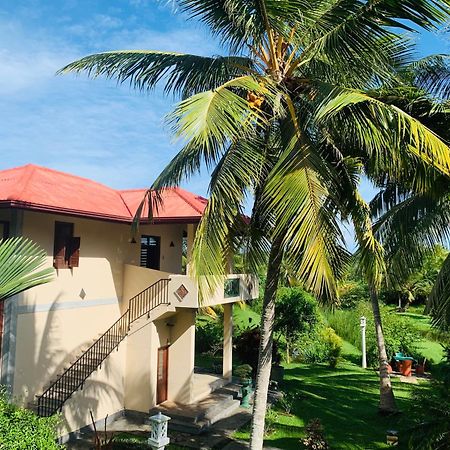 Shangri-Lanka Villa Bentota Extérieur photo