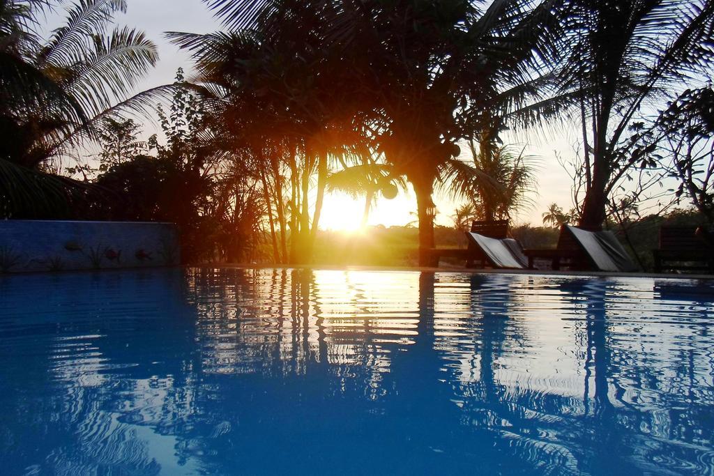 Shangri-Lanka Villa Bentota Extérieur photo